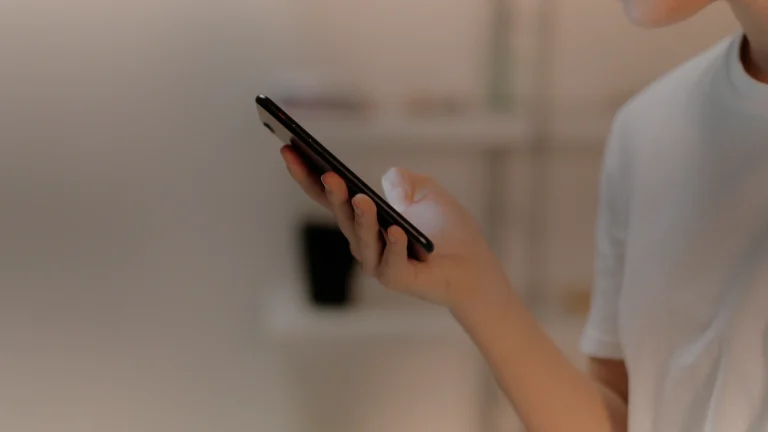 Un SMS d'inconnu qui pose une question sans se présenter